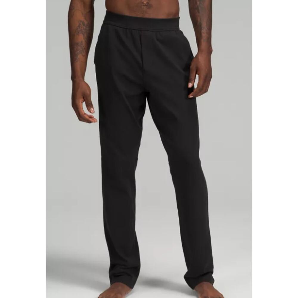 Lululemon Men's Discipline Pant Black‎ Size M Luon 4-Way Stretch Workout
